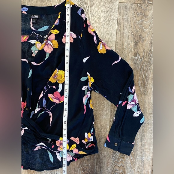 Flowered Top - Picture 9 of 11